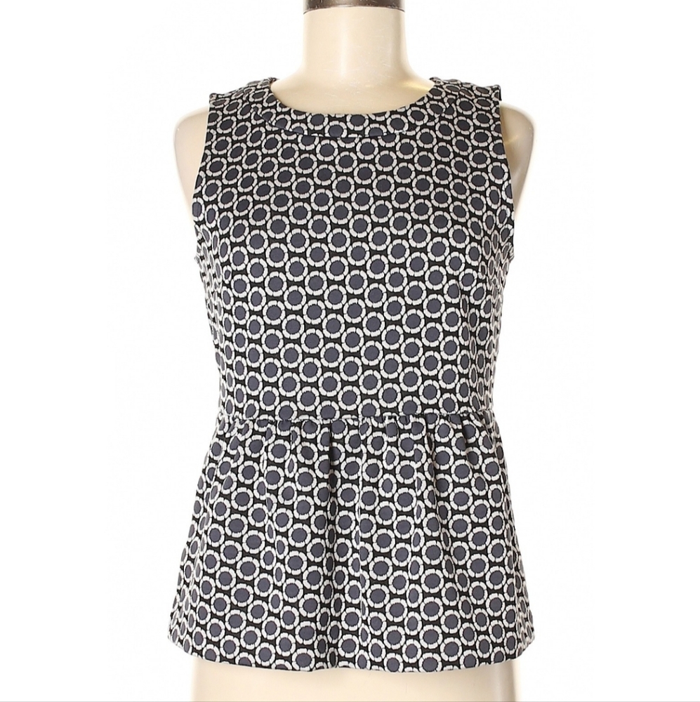 ann taylor peplum top blue and white geometric flowers size medium